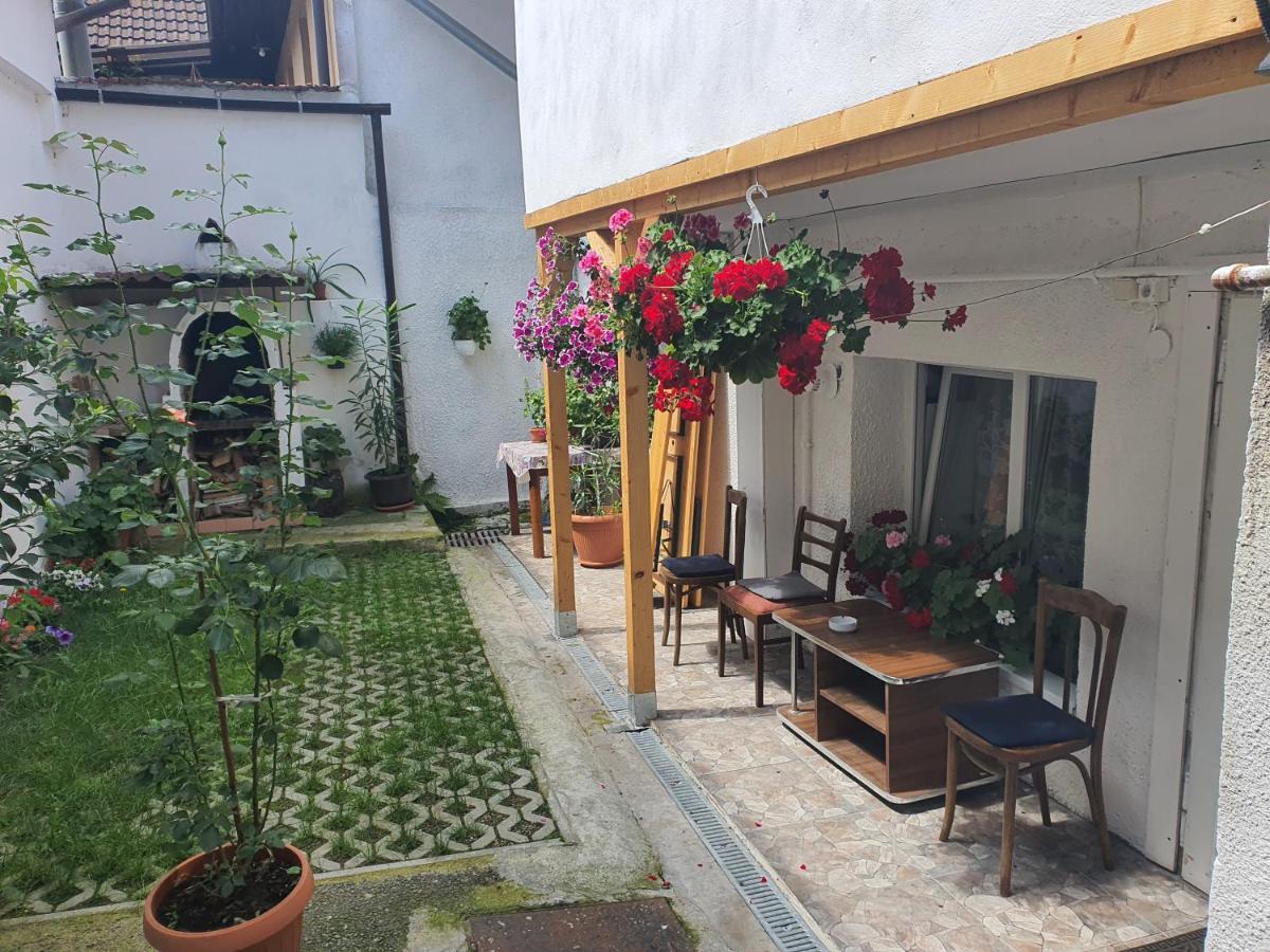 Ferienwohnung Carissa House Brașov Exterior foto